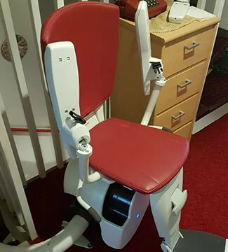 Silla salvaescaleras curva (Instalación 2023) en casa unifamiliar de Raspay