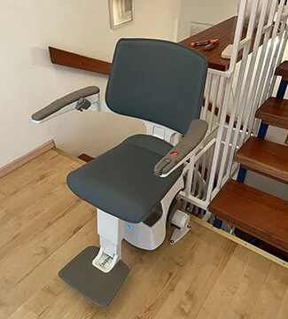 Silla salvaescaleras S200 (Instalación [Ano]) en vivienda bifamiliar de Beleña